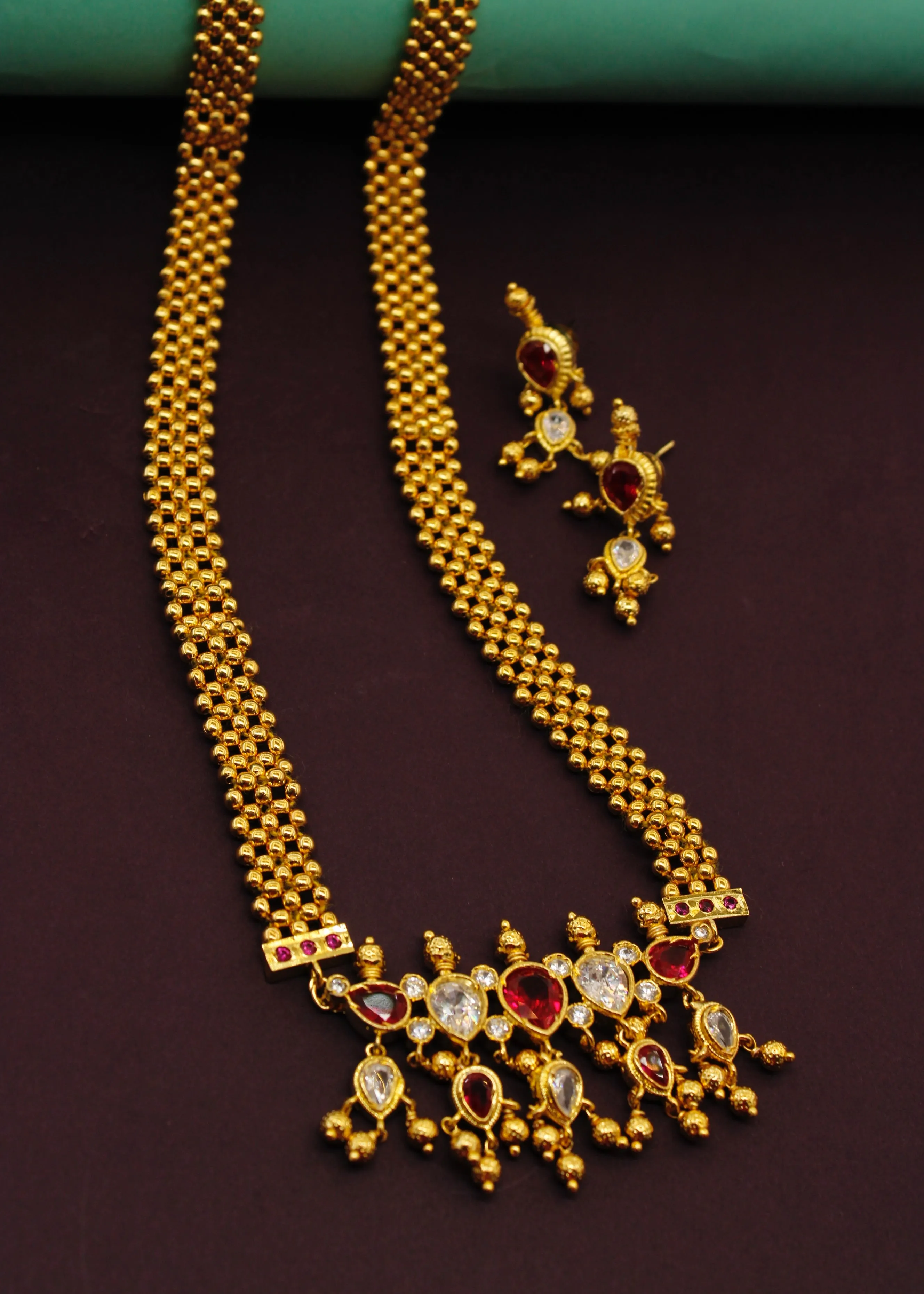 ALLURING TANMANI NECKLACE