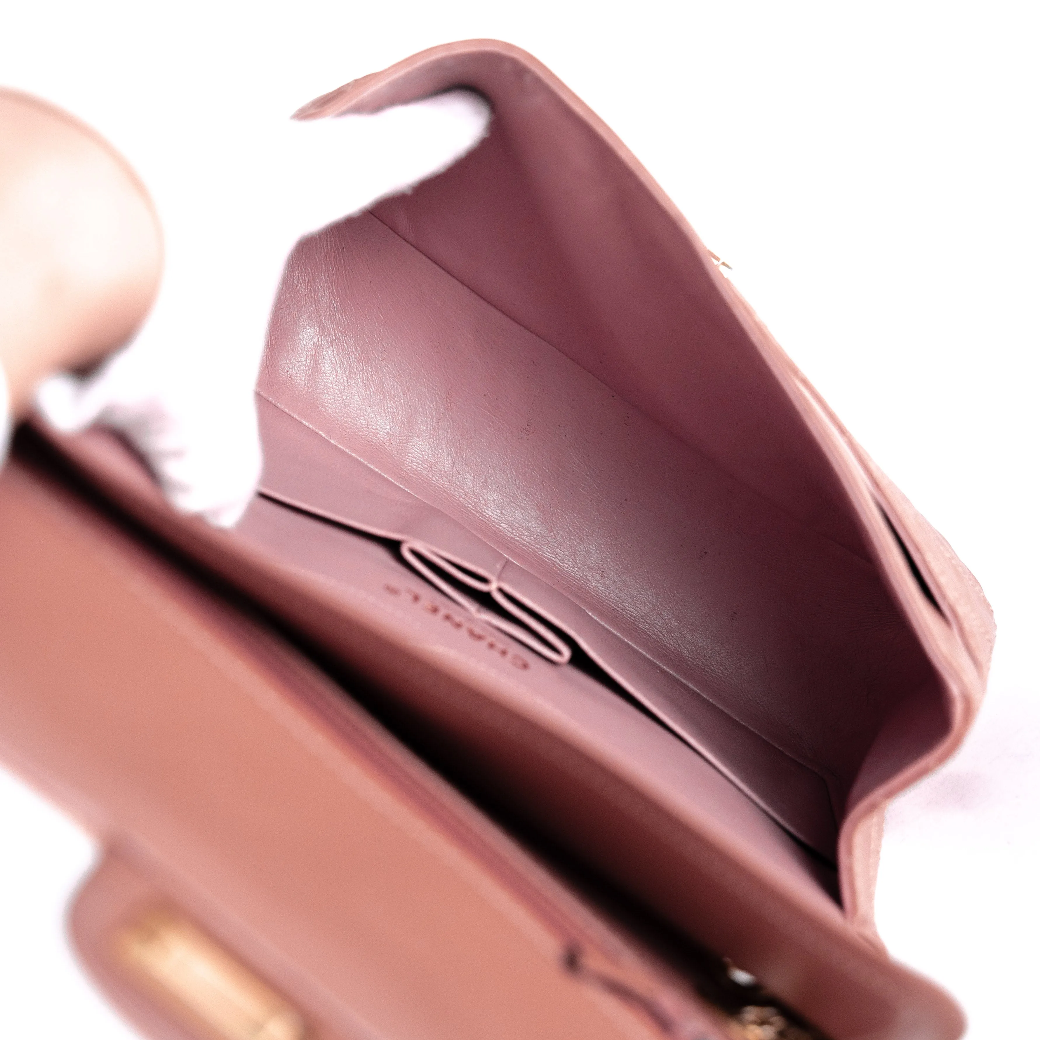 Chanel 17A Small Reissue 225 Terracotta brown