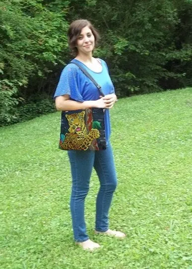 Lioness Large Cross Body Bag - Curiosity