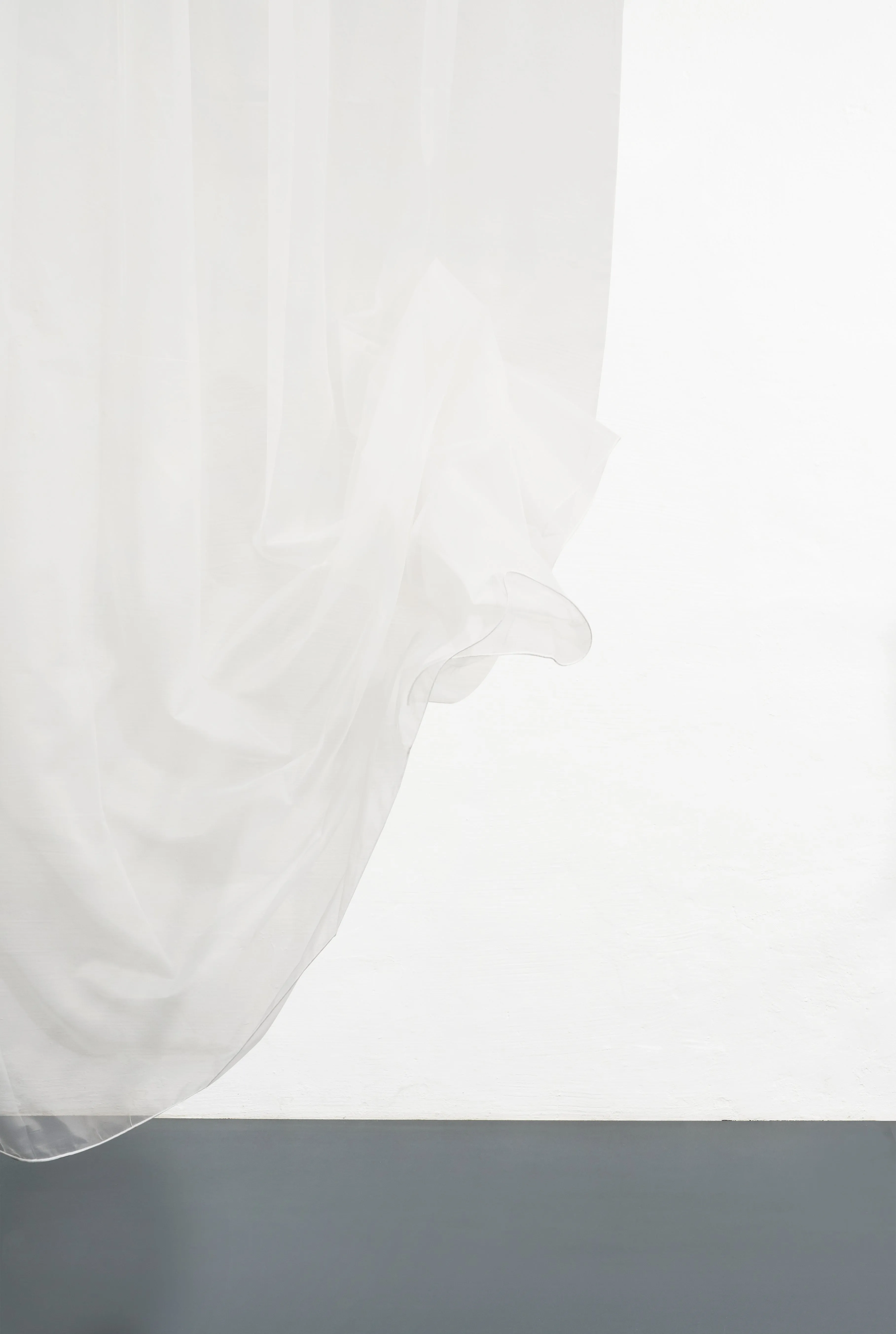 Metallic Sheer Curtains "Glamorous" in Shiny White Color