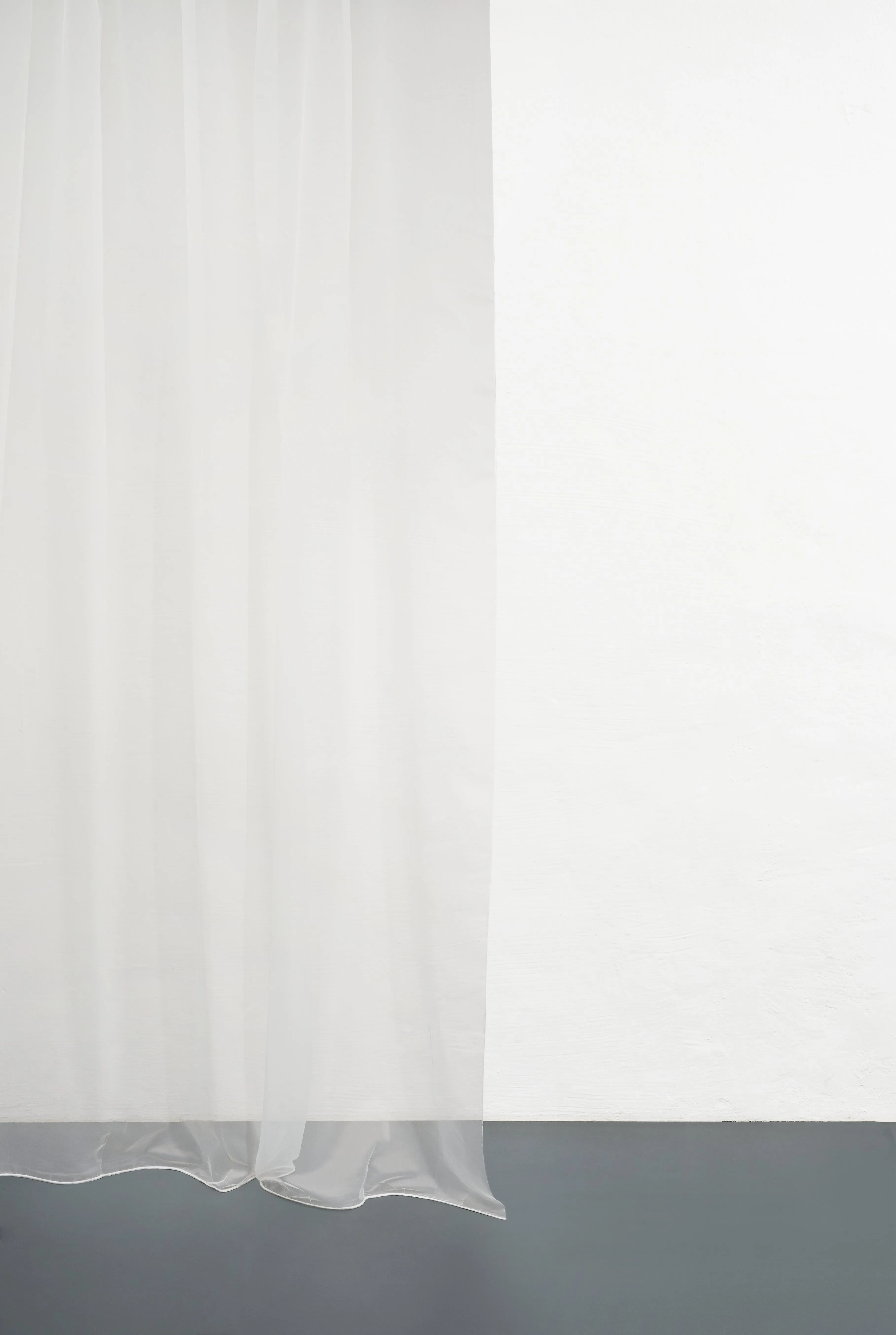 Metallic Sheer Curtains "Glamorous" in Shiny White Color