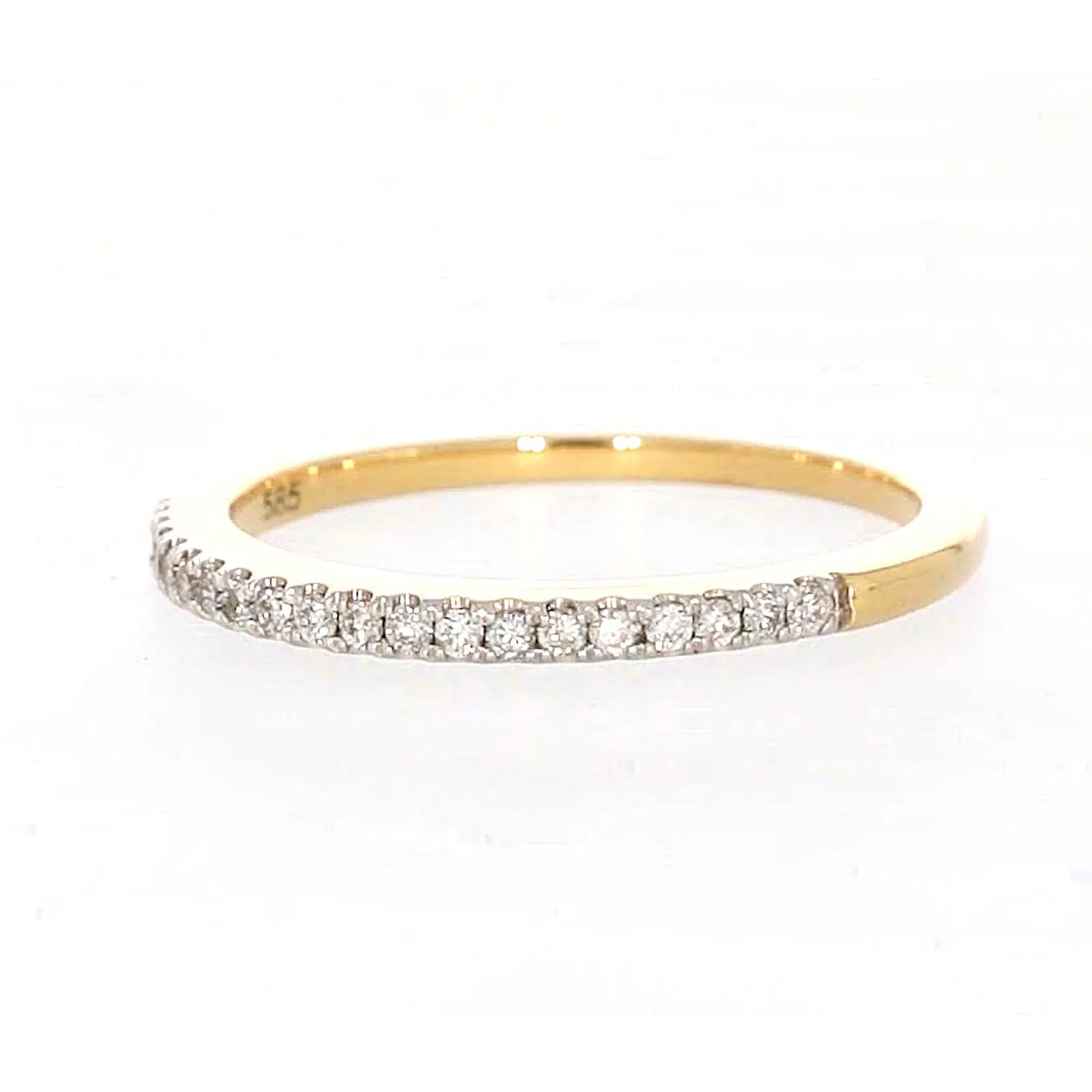New York 14ct Yellow Gold Round Brilliant Cut 0.15 CARAT tw of Diamonds Ring