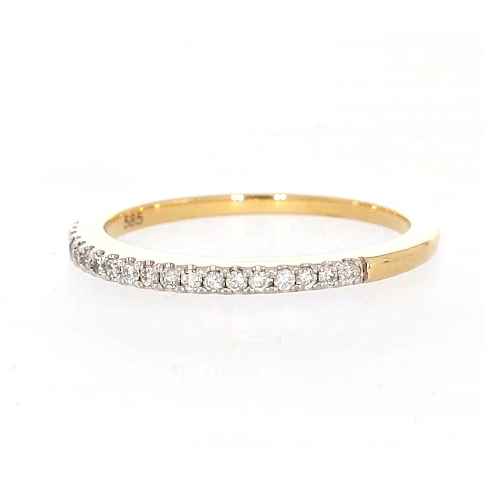 New York 14ct Yellow Gold Round Brilliant Cut 0.15 CARAT tw of Diamonds Ring