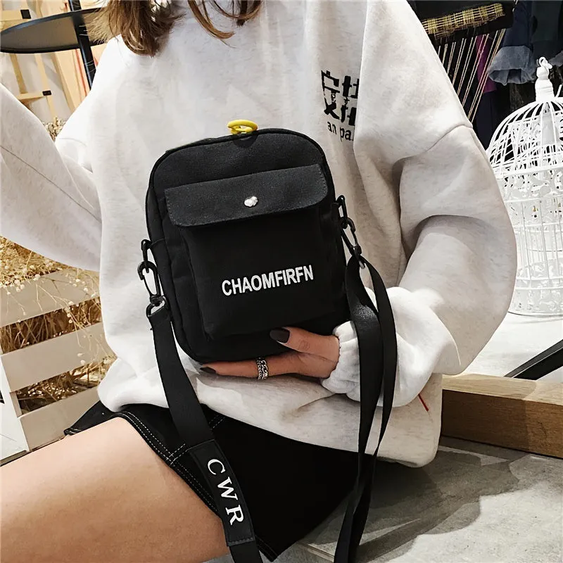 realaiot  Canvas Crossbody Square Bag, Women's Letter Pattern Zipper Shoulder Bag With Headphone Hole