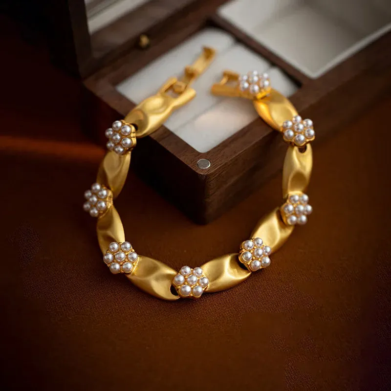 VAIGE Glamorous Gold Simulated Pearl Necklace Set