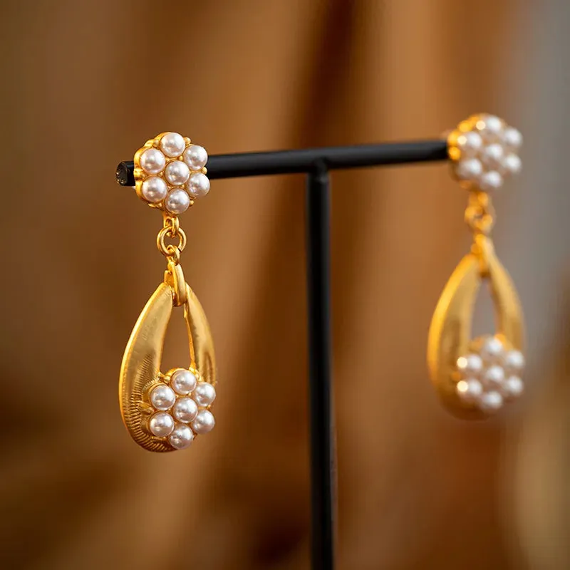 VAIGE Glamorous Gold Simulated Pearl Necklace Set