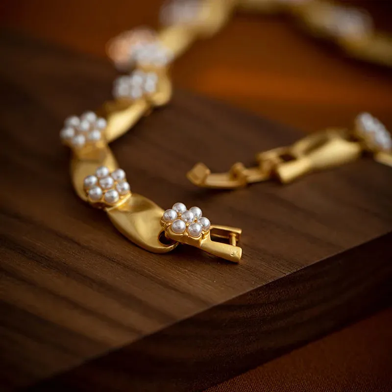 VAIGE Glamorous Gold Simulated Pearl Necklace Set