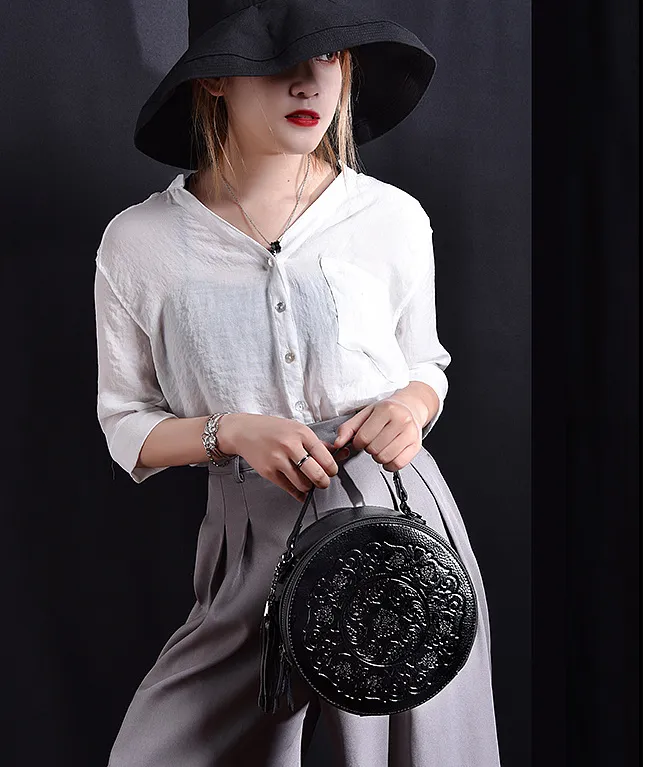 Vintage Toem Embossing Round Shape Leather Tote Bags 9785